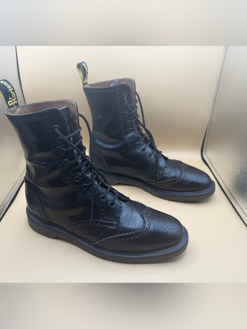 Vintage Dr. Martens 9150 Wingtip Brogue Boots Black Leather Made in England UK 9